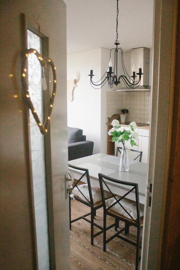 T'Hus Bed & Breakfast Katlijk Exterior foto
